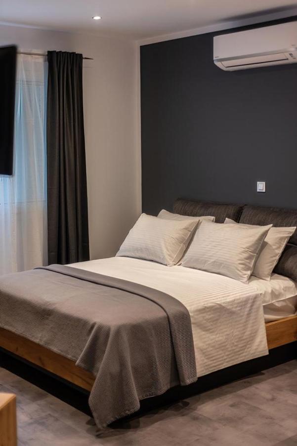 Ioulia'S Apartments Plataria Ngoại thất bức ảnh