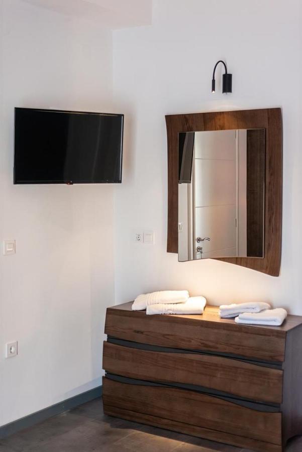 Ioulia'S Apartments Plataria Ngoại thất bức ảnh