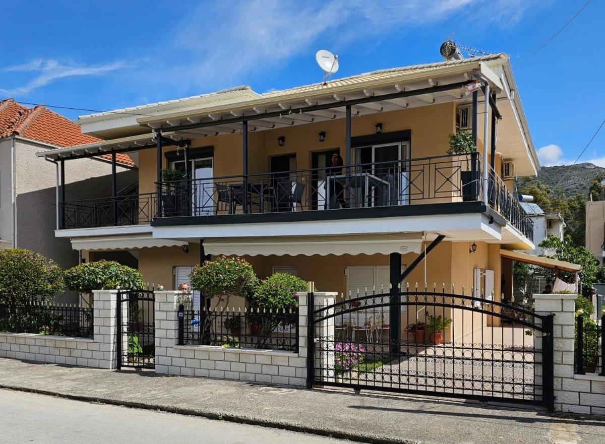 Ioulia'S Apartments Plataria Ngoại thất bức ảnh